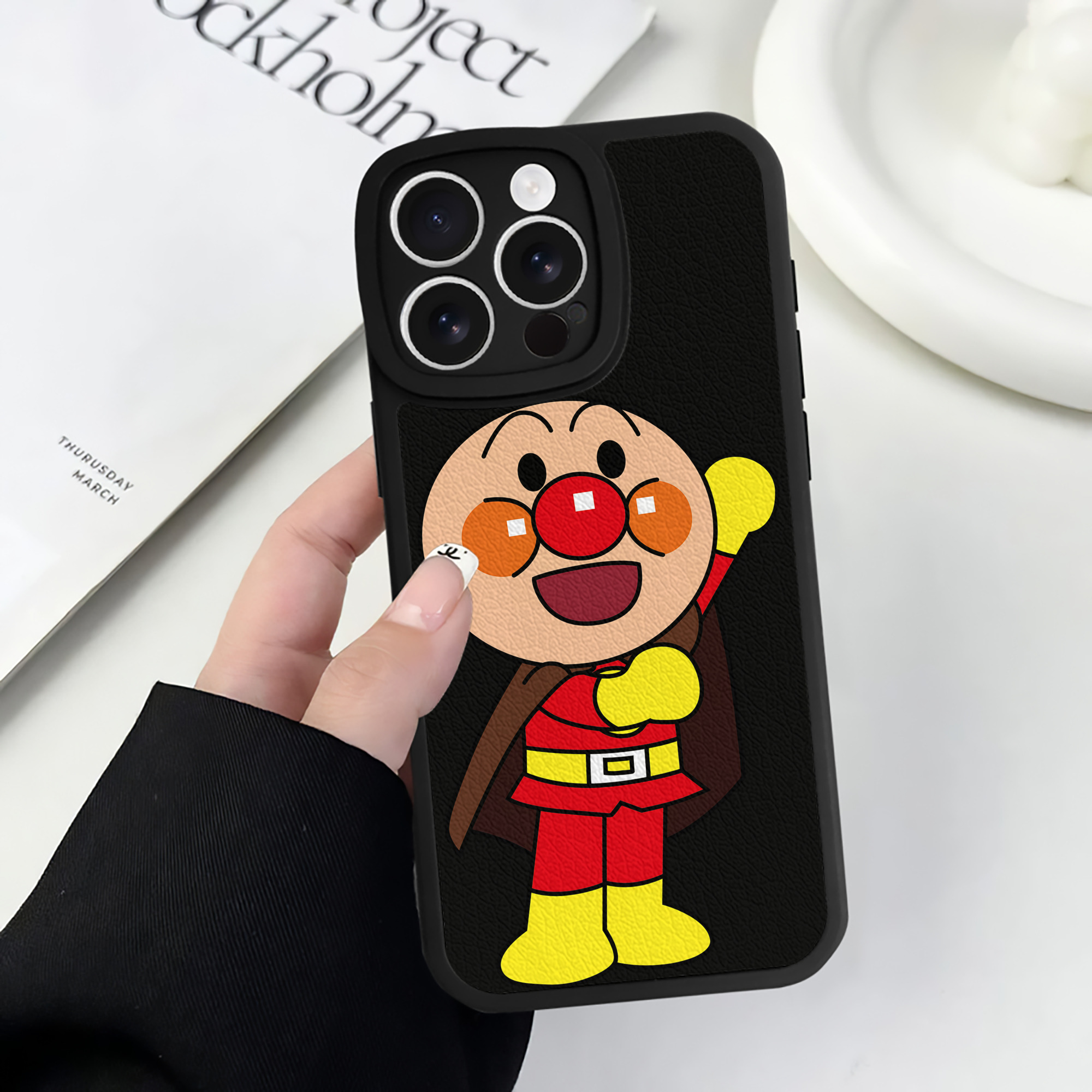 （画像用） アンパンマン Anpanman 【iPhone 16シリーズ対応】シリコンスマホケース（レザー調） 材質：シリコン